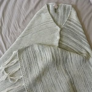 Lularoe Mimi Poncho Sweater